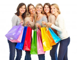 Почему имеет смысл покупать женскую одежду в интернет-магазинах?